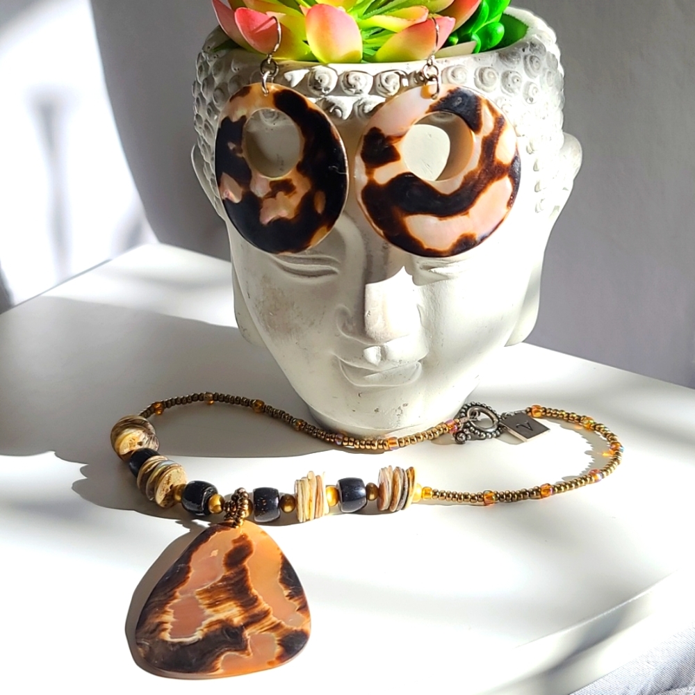 Tortoise Shell Earrings & Necklace Set